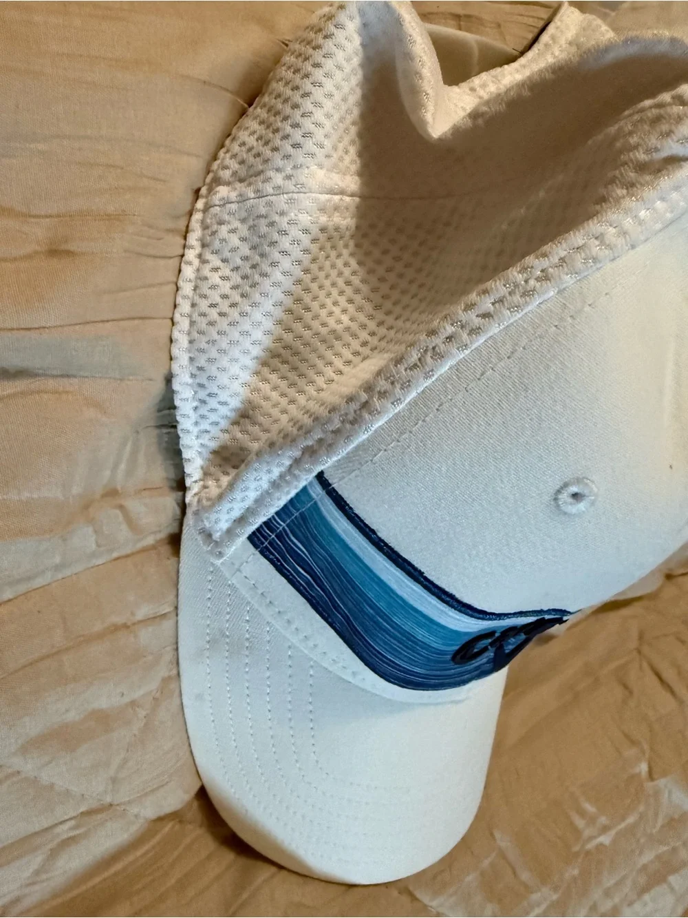 Callaway White Hat with Blue Gradient Stripe